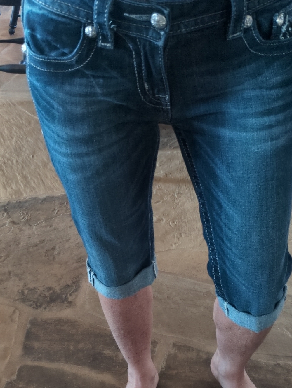 Miss Me Dark Wash Capris 27